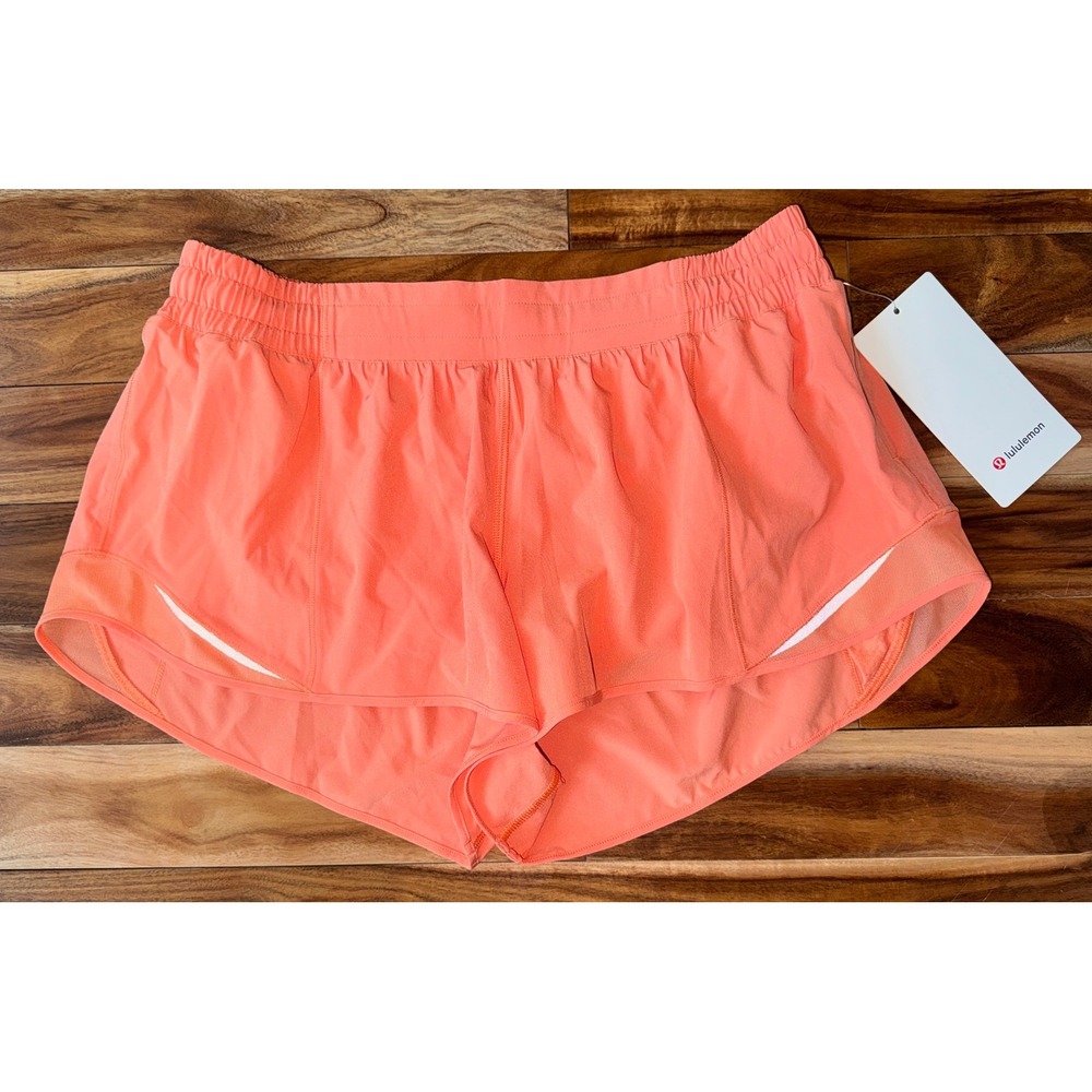 Lululemon NWT Hotty Hot LR Short 2.5 Inch Lined Coral Kiss Size 12